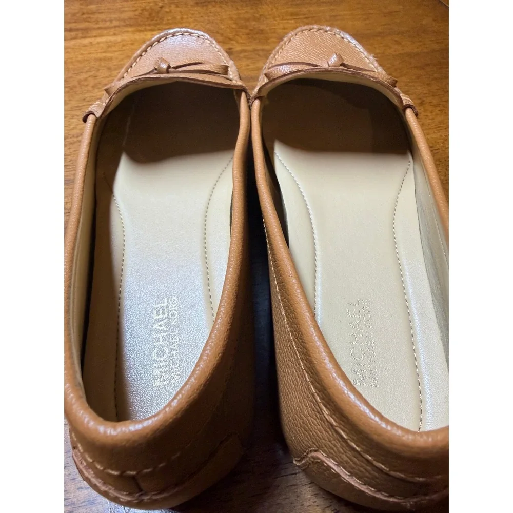 Michael Kors Lillie Moccasin Women 7.5 Tan Excellent Pebbled Leather Flats MG19F